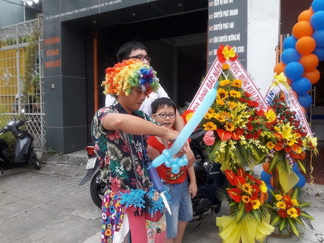 Giá Thuê Chú Hề Vặn Bóng Tại Quận Gò Vấp. Ảnh 2